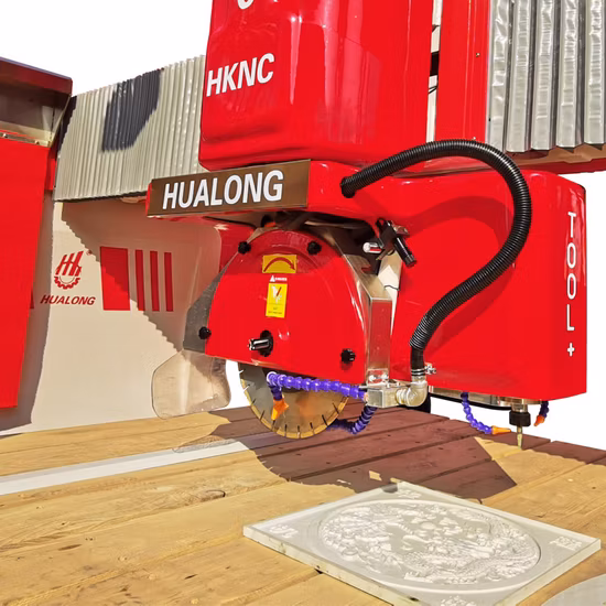 Hualong Factory liefert preisgünstige Brückensägen-Steinschneidemaschine mit Siemens, Schneider Electric und anderem hochwertigen Zubehör wie der Hiwin-Linearführung